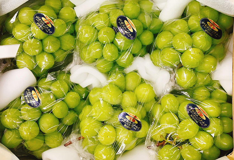 Nho Nhật Bản siêu đắt đỏ: Ăn đủ combo mất 20 triệu đồng-1