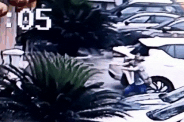 Bé gái 4 tuổi cứu sống em 7 tháng tuổi nhờ hành động nhỏ-1