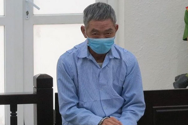 Ông lão Hà Nội làm bậy với bé gái 6 tuổi cùng khu phố-1