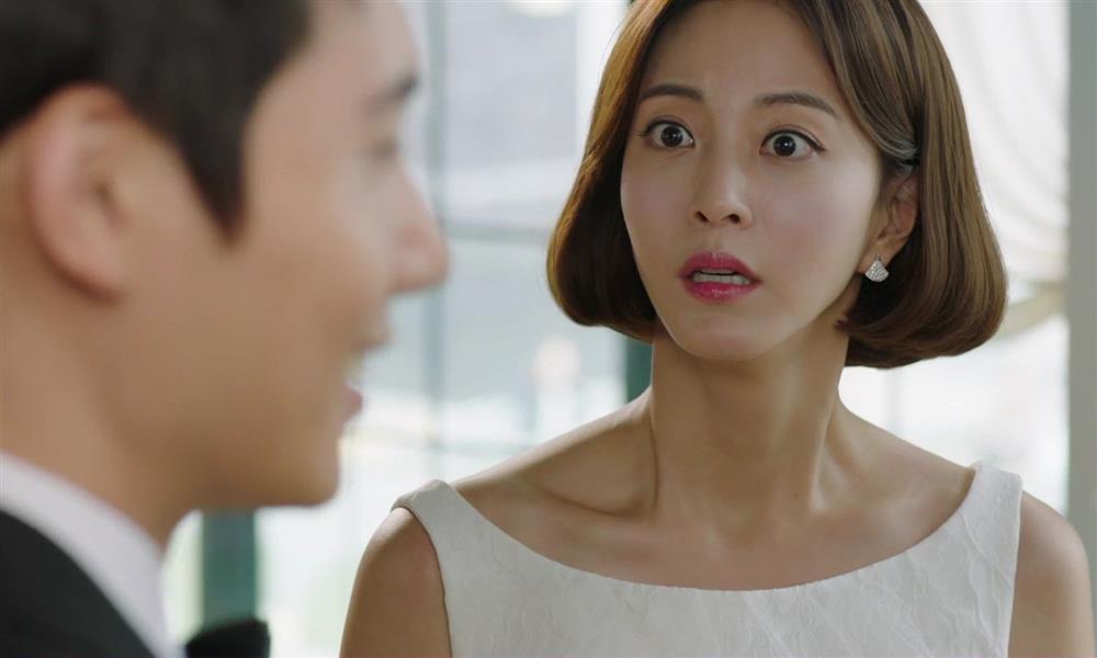 Chàng trai nghèo bỏ làng đi biệt tích 10 năm bỗng về quê lấy vợ, ngày cưới 20 bàn được dọn ra nhưng chỉ ngồi đủ 3 bàn, ai không có mặt đều tiếc đứt ruột-1