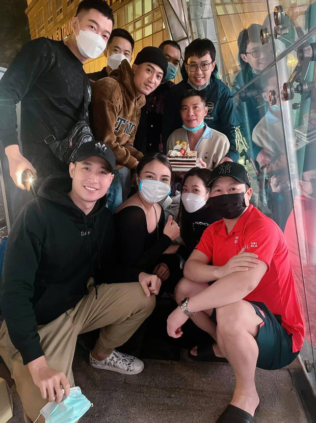 NS Công Lý gầy rộc đi sau 3 tháng nhập viện, cuộc hội ngộ với Tự Long gây ngậm ngùi-6