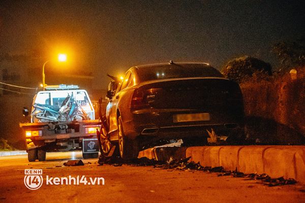 Hà Nội: 5 xe va chạm liên hoàn trong đêm, nạn nhân văng từ mặt đường xuống chân đê-7