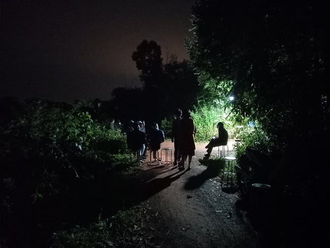 Vụ con trai thảm sát cả gia đình ở Bắc Giang: Nghi phạm bình tĩnh che đậy thi thể nạn nhân, rửa con dao dính máu rồi mới bỏ trốn-2