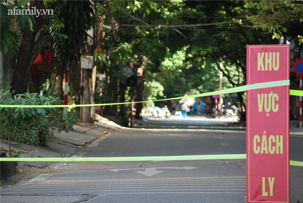 Hà Nội: Phong tỏa tạm thời con phố liên quan nhân viên cắt tóc dương tính SARS-CoV-2-1