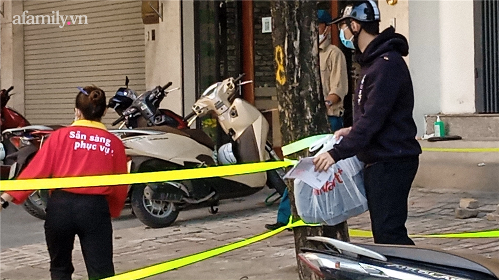 Hà Nội: Phong tỏa tạm thời con phố liên quan nhân viên cắt tóc dương tính SARS-CoV-2-6