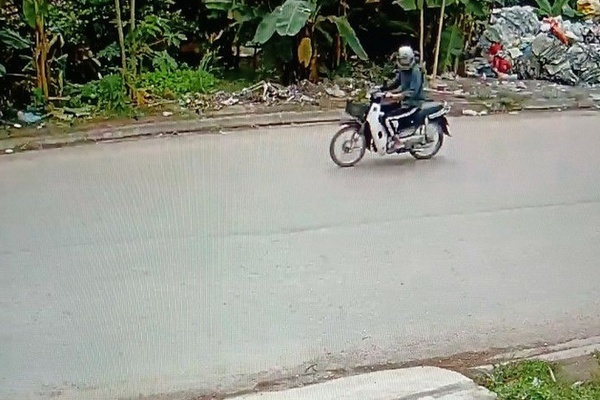 Phát hiện hình ảnh nghi phạm giết bố mẹ cùng em gái qua camera an ninh ở Bắc Ninh và Hà Nội sau thảm án-2