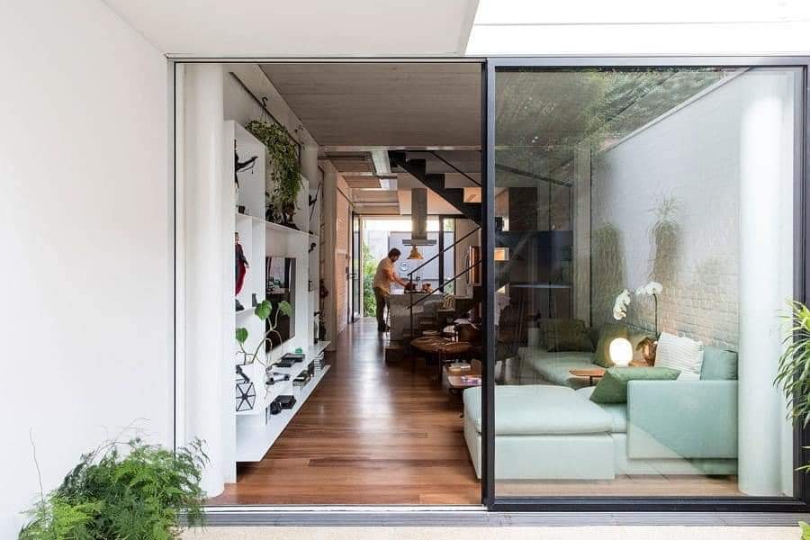 Hô biến” ngôi nhà nhỏ hẹp thành căn hộ tuyệt đẹp, thoáng rộng đến bất ngờ-9