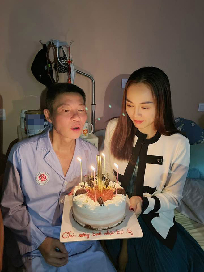 Sau loạt ảnh gầy rộc vì nằm viện, NS Công Lý có chia sẻ liên quan tới 1 nhân vật mà cả vợ cũ và bà xã đều hưởng ứng?-10