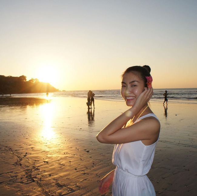 Bước sang tuổi 35, Tăng Thanh Hà khoe vóc dáng cùng ngoại hình tươi trẻ-4