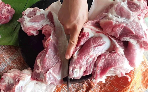 Người tiêu dùng choáng váng khi nhìn thấy thịt lợn chảy dịch trắng như mủ nhưng chuyên gia đưa ra cách giải quyết khiến ai cũng bất ngờ-5