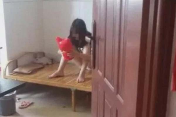 Đi máy bay gặp cảnh sợ hết hồn, người đàn ông đăng đàn mách dân mạng thì được khuyên đủ cách xử lý không tưởng-6