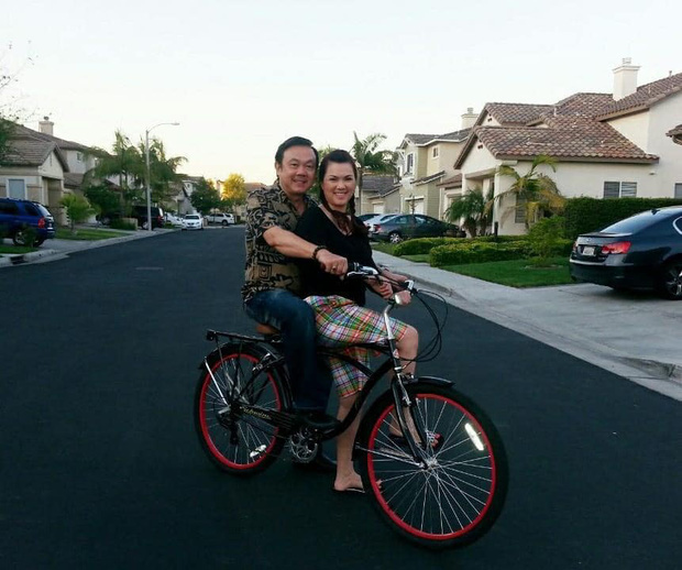 Nửa đêm bà xã NS Chí Tài có 1 hành động với chồng quá cố, chỉ ghi đúng 2 từ mà khiến khán giả ngậm ngùi-5