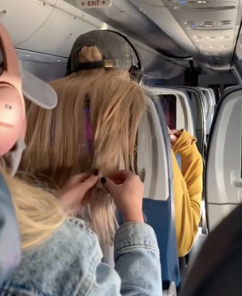 Đi máy bay gặp cảnh sợ hết hồn, người đàn ông đăng đàn mách dân mạng thì được khuyên đủ cách xử lý không tưởng-2