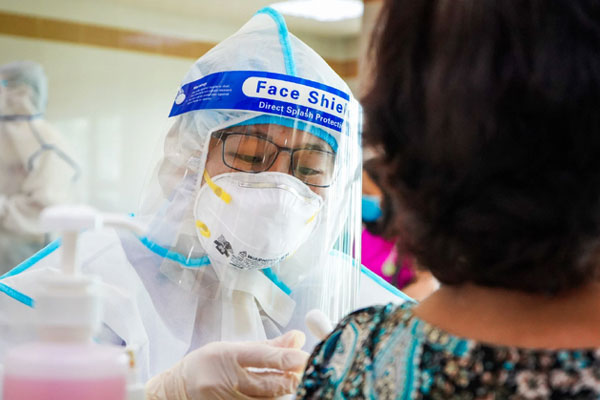 Ngày 24/10, có thêm 4.045 ca nhiễm mới-1