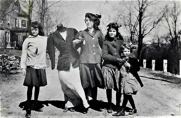 21 bộ đồ Halloween kinh dị từ thời các cụ nhưng vẫn đủ sức dọa con cháu phát khiếp dù chỉ nhìn qua ảnh-4