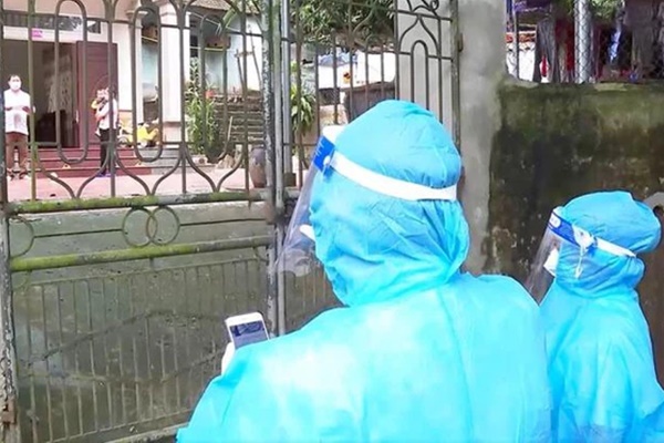 Hà Nam: Phát hiện thêm nhiều ca mắc Covid-19 qua khám sàng lọc tại cơ sở y tế-1