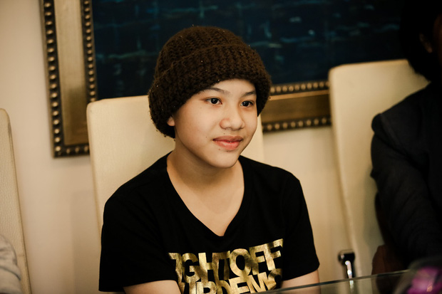 Á quân The Voice Kids 2014 từng gây sốt một thời với nhạc Trịnh, con nuôi của ca sĩ Quang Lê hiện sống sao?-1