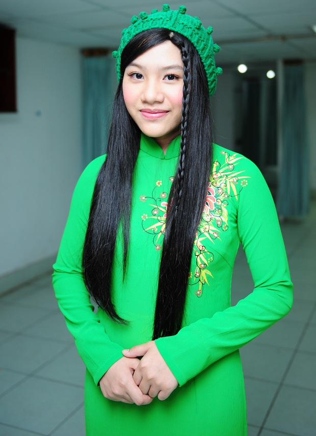 Á quân The Voice Kids 2014 từng gây sốt một thời với nhạc Trịnh, con nuôi của ca sĩ Quang Lê hiện sống sao?-11
