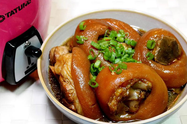 Hầm hay om chân giò heo không thể thiếu 5 loại gia vị này, thịt sẽ thơm mềm và không có mùi tanh-1