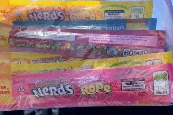 Hết ngày học bán trú, nhiều học sinh ở Nha Trang nhập viện, nghi ngộ độc thực phẩm-3