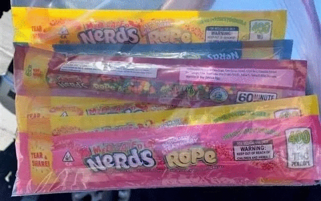 Hàng chục học sinh ở Quảng Ninh bất ngờ có biểu hiện ngộ độc, xét nghiệm dương tính với ma túy sau khi ăn cùng 1 loại kẹo-1