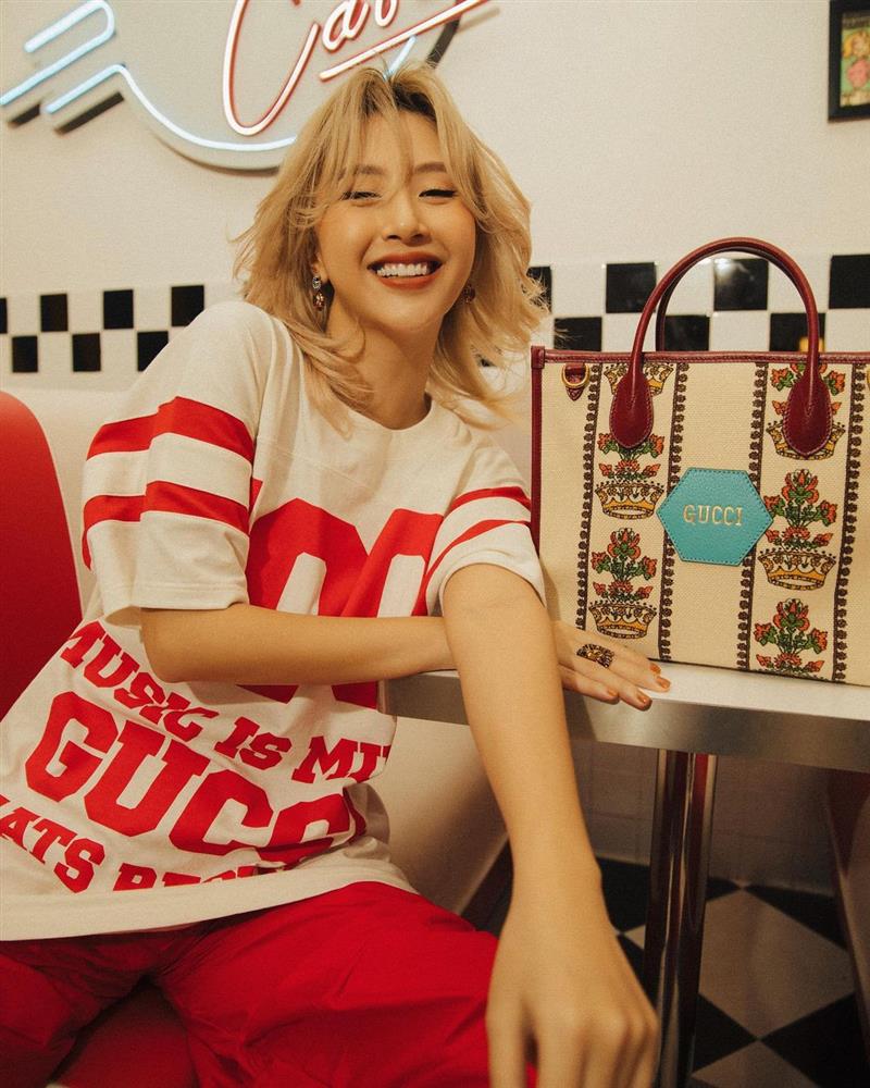 Nhờ 2 độc chiêu này, nguyên lứa đàn em kém cả giáp không ai vượt mặt nổi Hà Hồ khi đụng độ-5