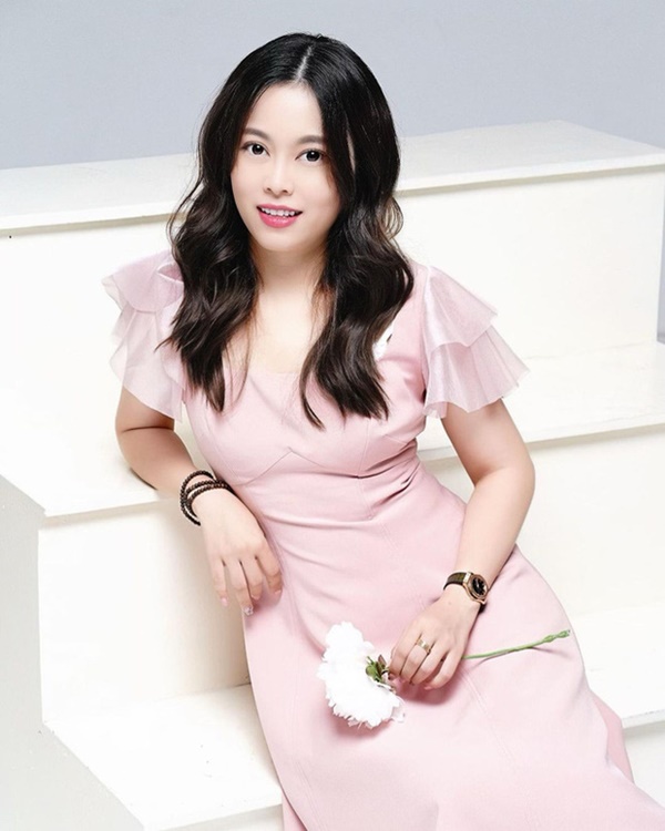 Các chị bán hàng online máu mặt ai cũng giàu: Nhà - xe dăm ba cái, chán biệt thự thì ở chung cư, đồ hiệu chật kín tủ, vi vu sang chảnh suốt ngày-24