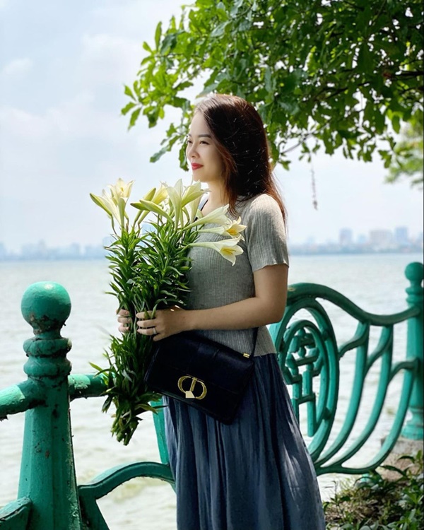 Các chị bán hàng online máu mặt ai cũng giàu: Nhà - xe dăm ba cái, chán biệt thự thì ở chung cư, đồ hiệu chật kín tủ, vi vu sang chảnh suốt ngày-32