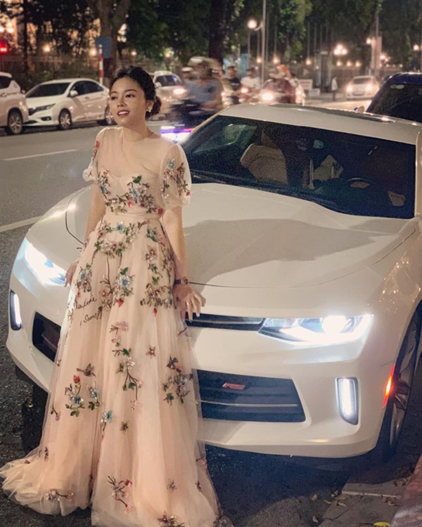 Các chị bán hàng online máu mặt ai cũng giàu: Nhà - xe dăm ba cái, chán biệt thự thì ở chung cư, đồ hiệu chật kín tủ, vi vu sang chảnh suốt ngày-33