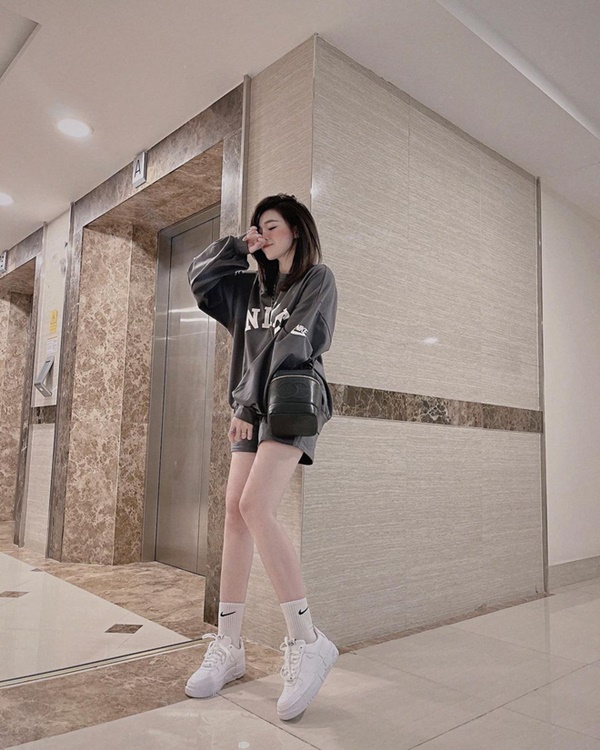 Các chị bán hàng online máu mặt ai cũng giàu: Nhà - xe dăm ba cái, chán biệt thự thì ở chung cư, đồ hiệu chật kín tủ, vi vu sang chảnh suốt ngày-55