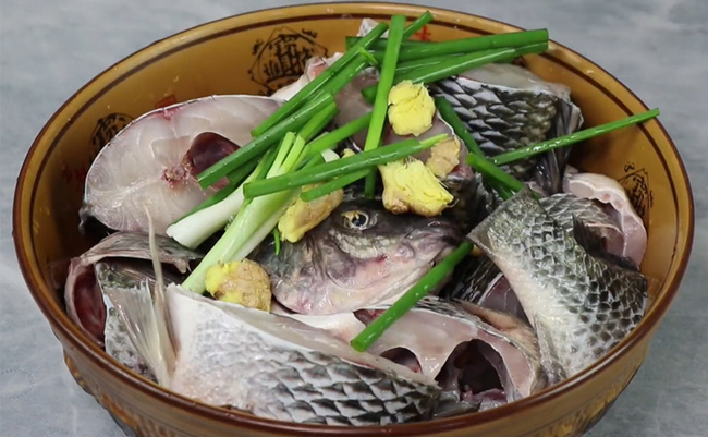 Nấu canh cá mà bị tanh thì chắc chắn chị em đã mắc phải 1 trong 3 sai lầm này!-3