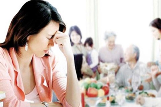 Ngồi nghe bố mẹ chồng chia tài sản, tôi sợ hãi run rẩy mà không dám thú nhận sự thật phũ phàng