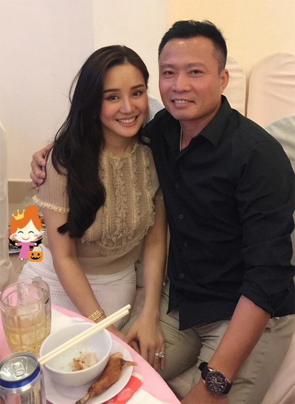 Đúng như đã hẹn, Vy Oanh lên tiếng đáp trả bà Phương Hằng, lần đầu hé lộ profile khủng của ông xã, hoá ra là cái đồ có nổi 1000 tỷ-3