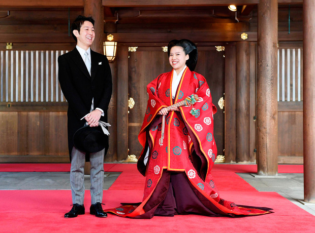 Ngắm đám cưới hoành tráng của loạt Công chúa Nhật gả đi trong vinh quang, chúc phúc: Nhìn sang Mako mà xót xa vì quá đỗi khác biệt!-2
