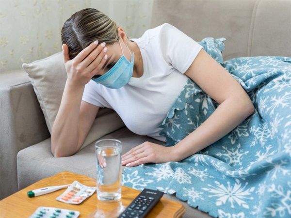 Công bố mới về biến tướng sau tiêm vaccine Pfizer và AstraZeneca-2