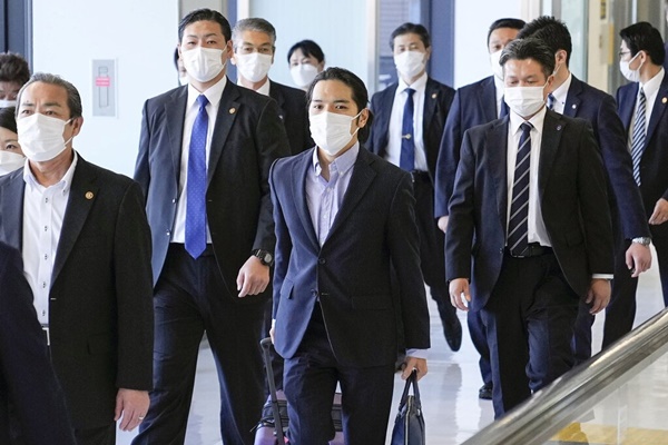 Áp lực đè nặng 3 thế hệ phụ nữ Hoàng gia Nhật Bản-2