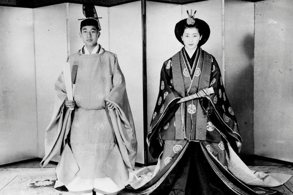 Áp lực đè nặng 3 thế hệ phụ nữ Hoàng gia Nhật Bản-3