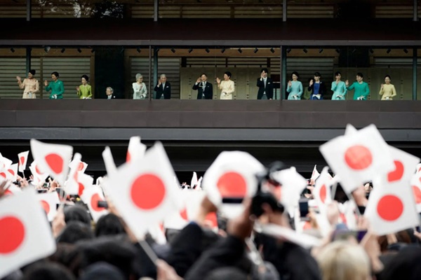 Sau đám cưới của Công chúa Nhật Bản, vương triều lâu đời nhất thế giới đứng trước nguy cơ cạn kiệt thành viên-2