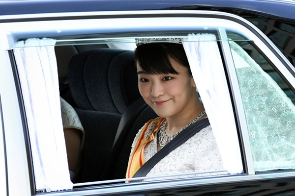 Sau đám cưới của Công chúa Nhật Bản, vương triều lâu đời nhất thế giới đứng trước nguy cơ cạn kiệt thành viên-4