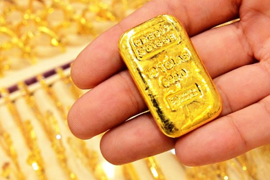 Giá vàng hôm nay 27/10: Tăng dữ dội, hướng đến mốc 59 triệu