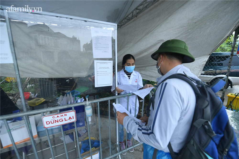 Đã tiêm đủ 2 mũi vaccine COVID-19 từ tỉnh ngoài vào Hà Nội không phải xuất trình giấy xét nghiệm-1