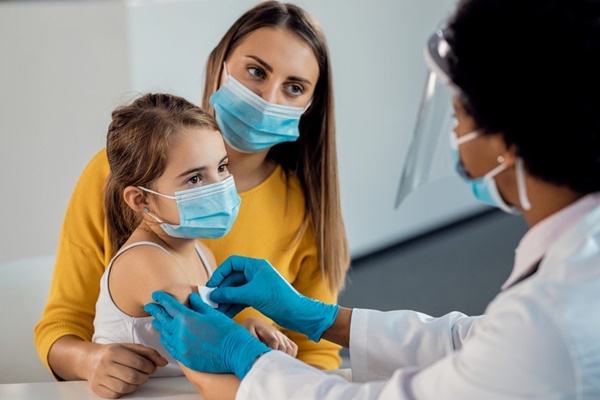Mỹ công bố nhiều kết luận về thử nghiệm vaccine Pfizer ở trẻ 5-11 tuổi-3