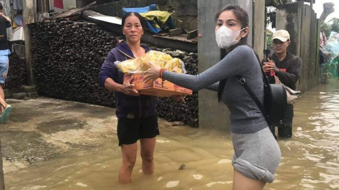 Lúc trước, ai chụp được tấm hình với Hoài Linh khoe cả thế giới, giờ họ quay lại chửi-5