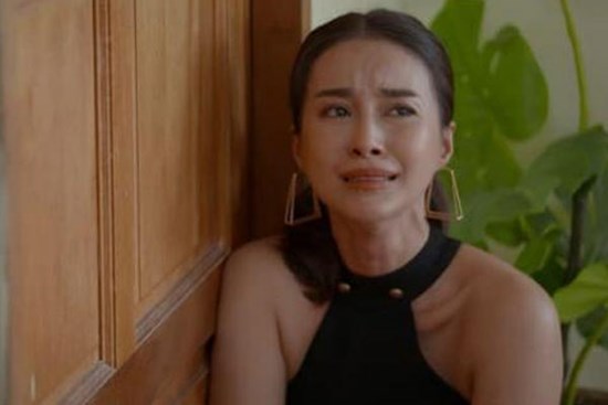 Đêm nào cũng thấy vợ ở trong nhà tắm rất lâu, đến khi phát hiện sự thật tôi chết lặng không nói nên lời