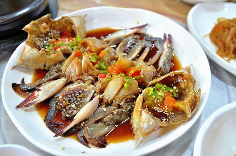 Cua sống ngâm tương: Đặc sản xứ Hàn khiến nhiều du khách hoảng hồn-1