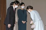 Vợ chồng Công chúa Nhật vừa lộ diện sau khi kết hôn đã bị dư luận chỉ trích gay gắt bởi một chi tiết bất thường-6