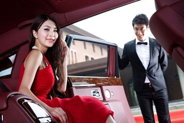 Tôi chán vợ, có nên ly hôn khi vợ chỉ bằng một góc người yêu cũ?-1