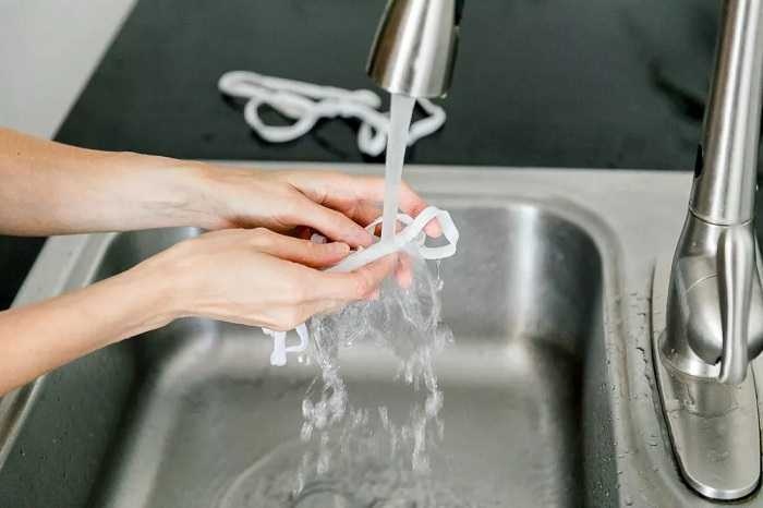 7 bước làm sạch dây giày trắng đơn giản lại hiệu quả, bạn đã biết chưa?-3
