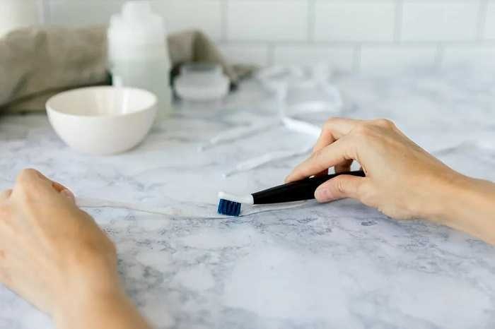 7 bước làm sạch dây giày trắng đơn giản lại hiệu quả, bạn đã biết chưa?-4