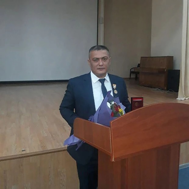 Giảng viên đại học đẩy nữ sinh viên từ cửa sổ tầng 3 xuống đất, nạn nhân thoát chết thần kỳ kể lại nguyên nhân gây căm phẫn-2